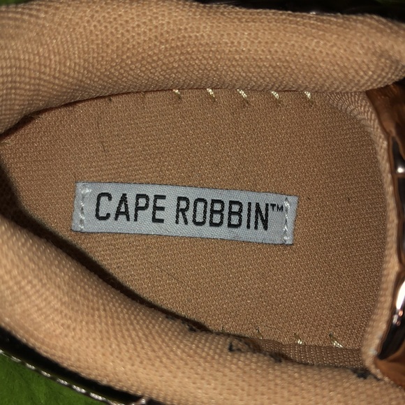 Cape Robbin Sneakers 👟 - Picture 6 of 7